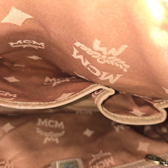 💯 Authentic MCM Cognac Visetos and Leather Top Handle Handbag - Picture 5 of 15